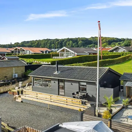 Dagh - 100m From The Sea By Interhome Sjolund