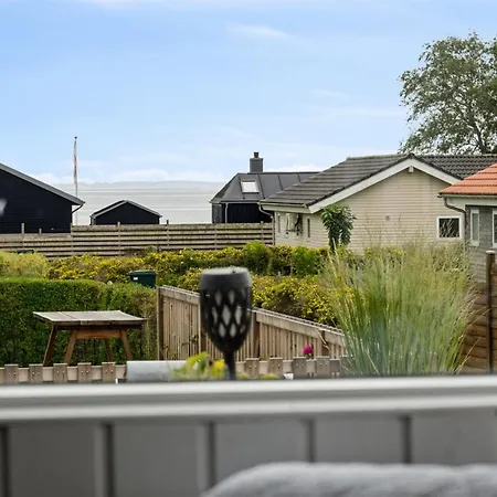 Dom wakacyjny Dagh - 100m From The Sea By Interhome *