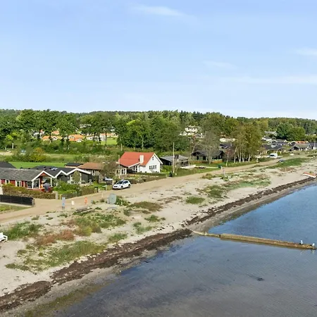 Dagh - 100m From The Sea By Interhome Dom wakacyjny Sjolund