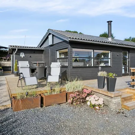 Dom wakacyjny Dagh - 100m From The Sea By Interhome