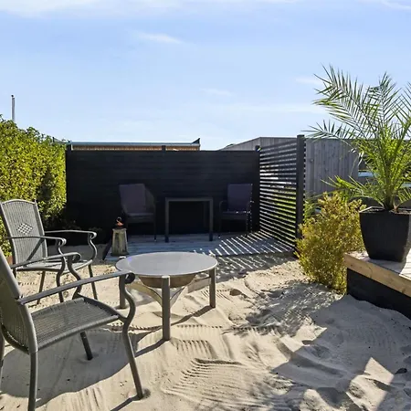 Dagh - 100m From The Sea By Interhome *