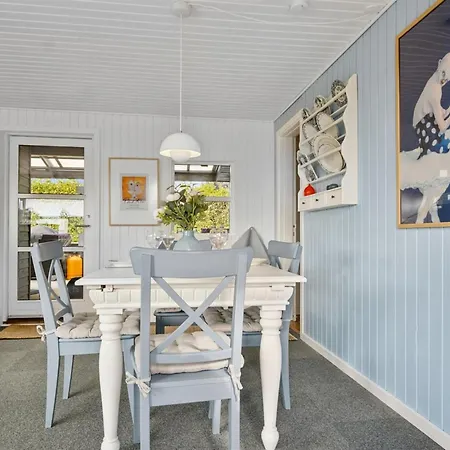 Dom wakacyjny Dagh - 100m From The Sea By Interhome