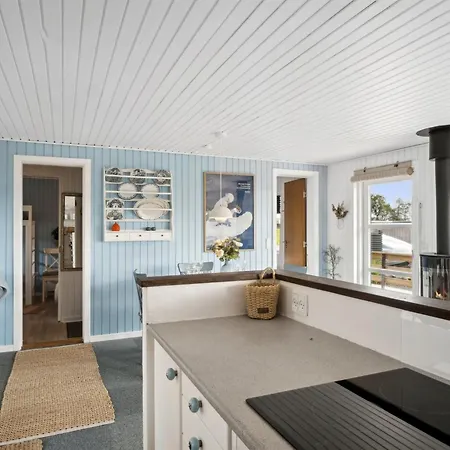 Dagh - 100m From The Sea By Interhome